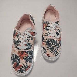 DIVIDED H&M Tropical Print Sneakers Size 7